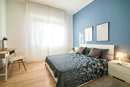 Habitación privada en Via Giosuè Carducci, 66, 30171 Venezia VE, Italia, imagen 1 de 12
