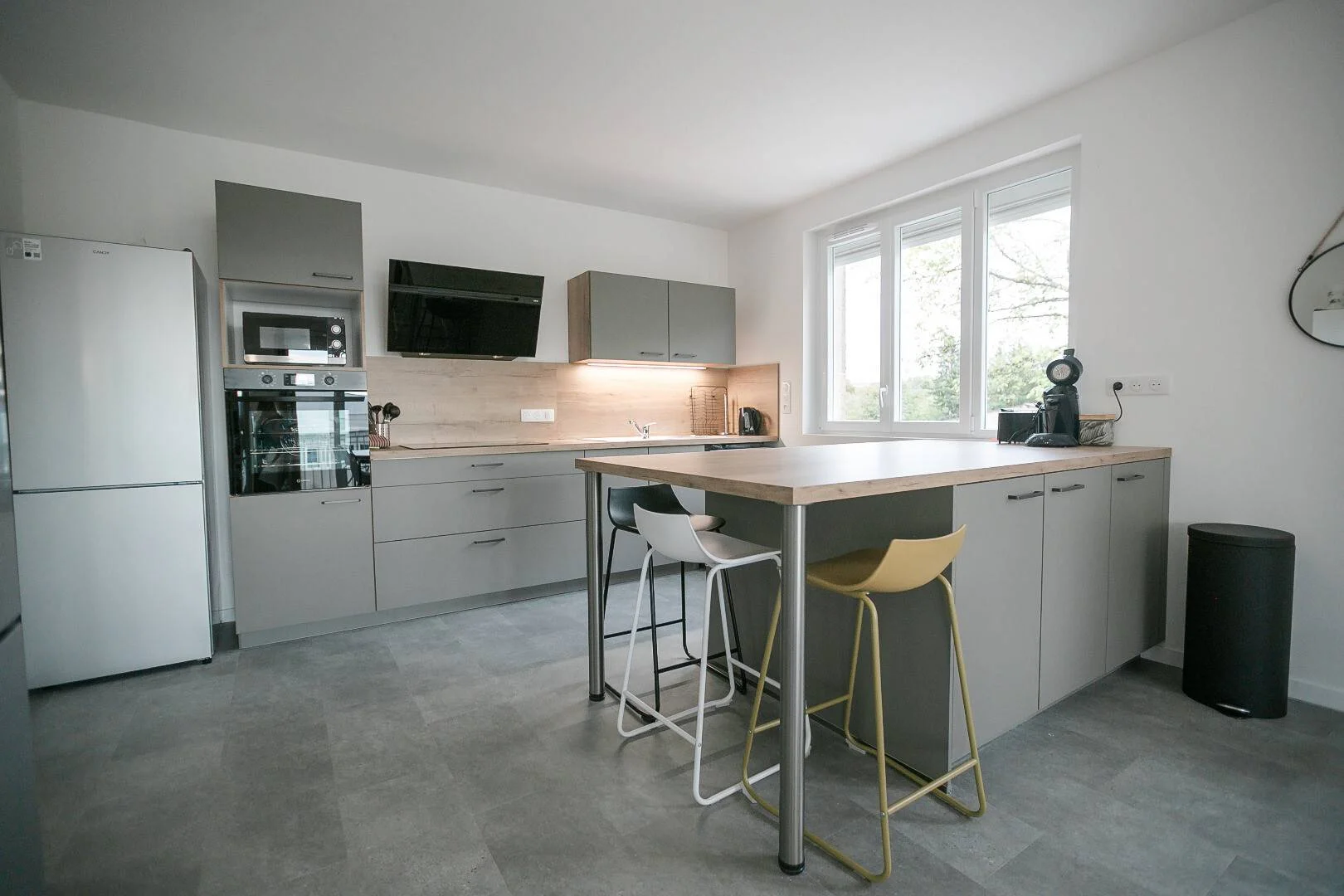 Comfortable and spacious student room in 