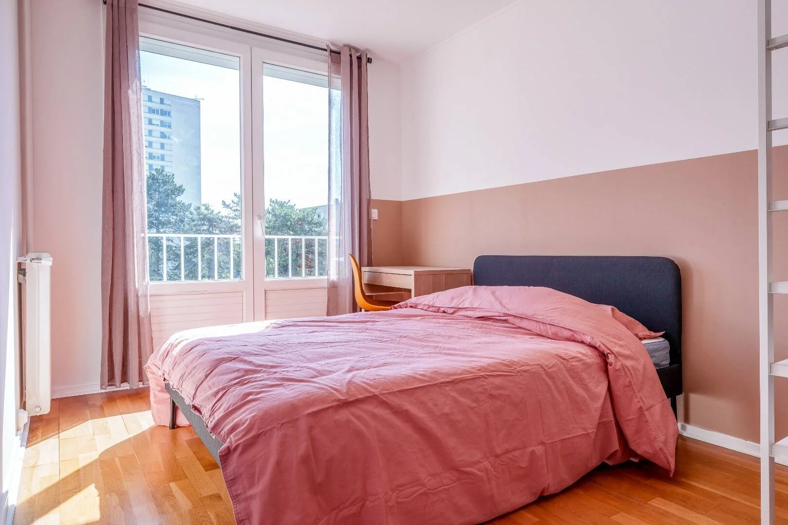 Zimmer in Studentenwohnung in  zu vermieten, voll möbliert