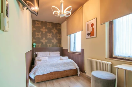 Chambre privée à Via Campagnol di Tombetta, 37134 Verona VR, Italy, image 2 de 12