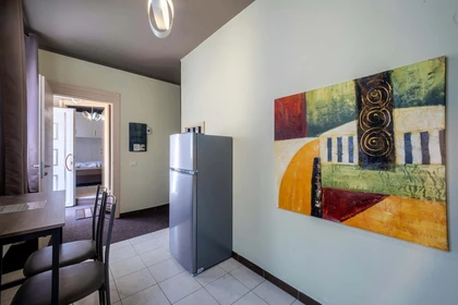Chambre privée à Via Campagnol di Tombetta, 37134 Verona VR, Italy, image 9 de 12