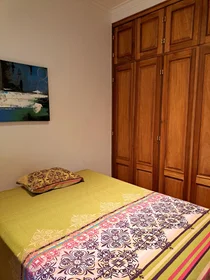 Stanza privata in Rua Barão Monte Pedral 7, immagine 2 di 26