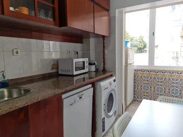 Stanza privata in Rua Barão Monte Pedral 7, immagine 19 di 26