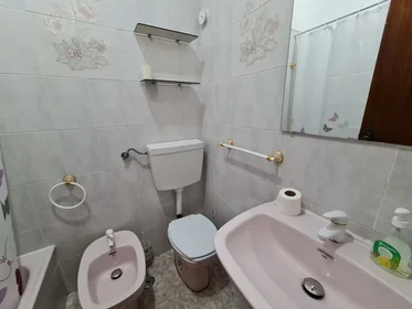 Habitación privada en Rua Barão Monte Pedral 7, imagen 24 de 26