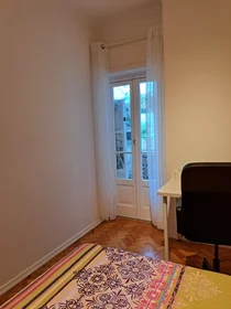 Stanza privata in Rua Barão Monte Pedral 7, immagine 4 di 26