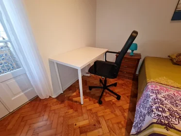 Stanza privata in Rua Barão Monte Pedral 7, immagine 9 di 26