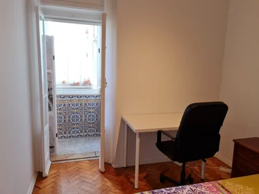 Stanza privata in Rua Barão Monte Pedral 7, immagine 10 di 26