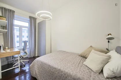 Habitación privada en R.Gomes Freire, imagen 3 de 20