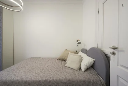 Habitación privada en R.Gomes Freire, imagen 4 de 20