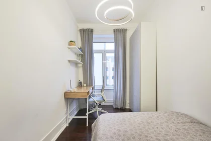Habitación privada en R.Gomes Freire, imagen 5 de 20