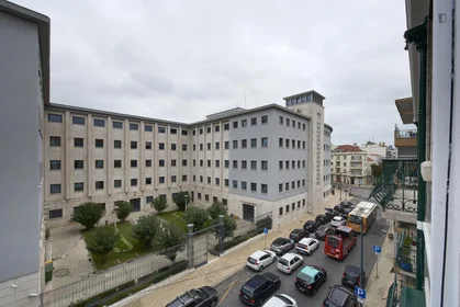 Habitación privada en R.Gomes Freire, imagen 9 de 20