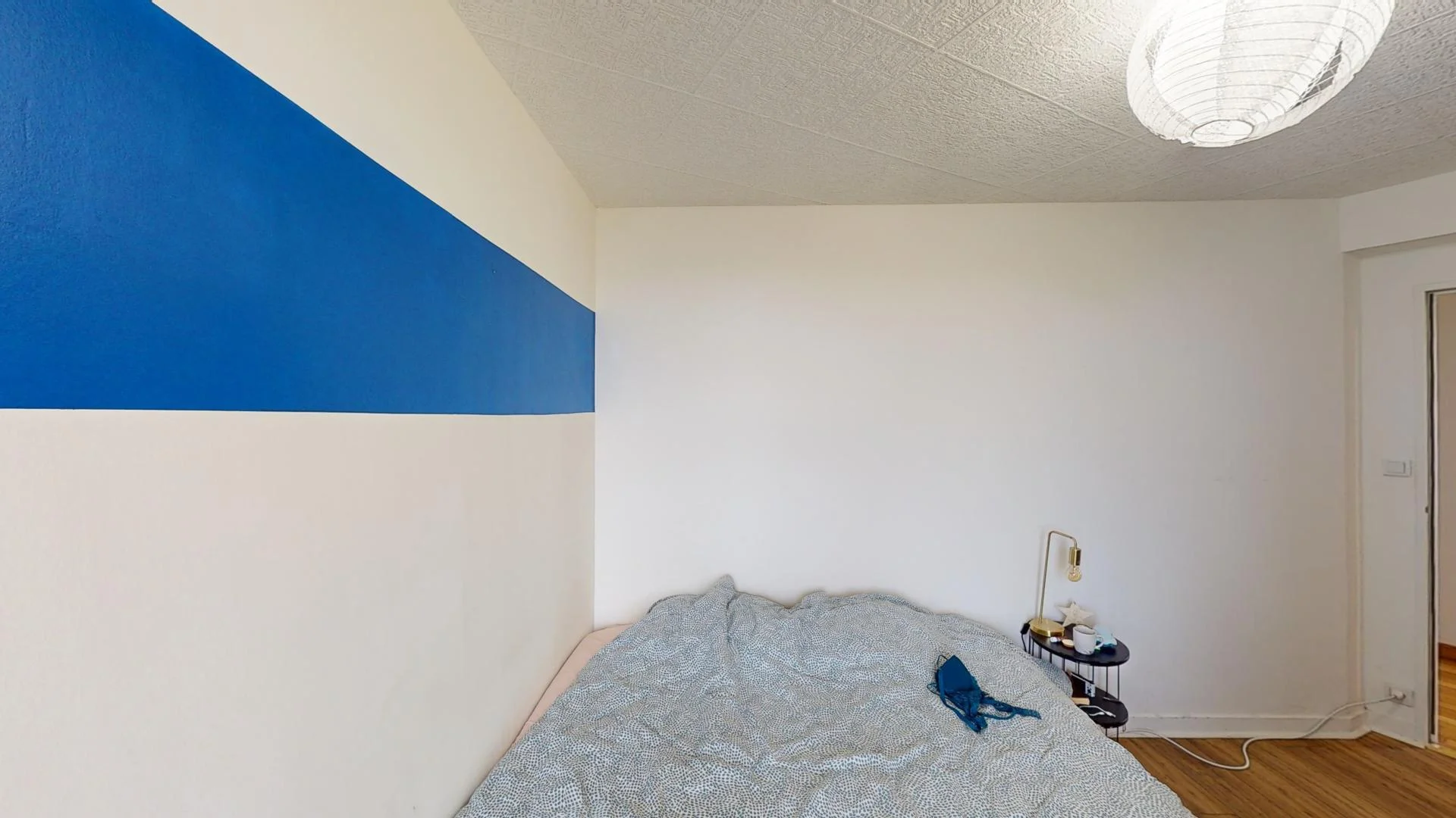 Habitación para estudiantes en  con área de estudio y facilidades compartidas