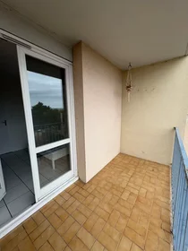 Stanza privata in Rue Professeur Gaston Astre, Mirail-Reynerie-Bellefontaine, immagine 4 di 10