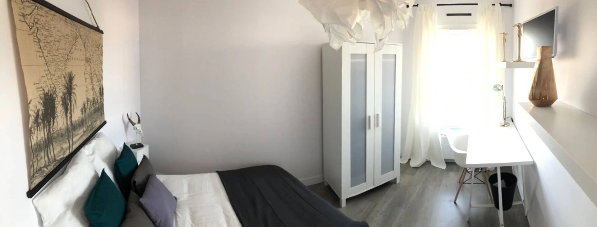 Economical student room with convenient location in 