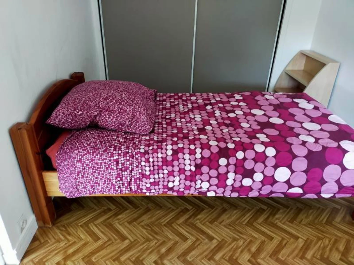 Studentenfreundliches Zimmer in  mit modernen Annehmlichkeiten