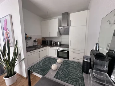 Logement entier à Europa-Allee 77, image 2 de 9