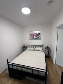 Logement entier à Europa-Allee 77, image 4 de 9