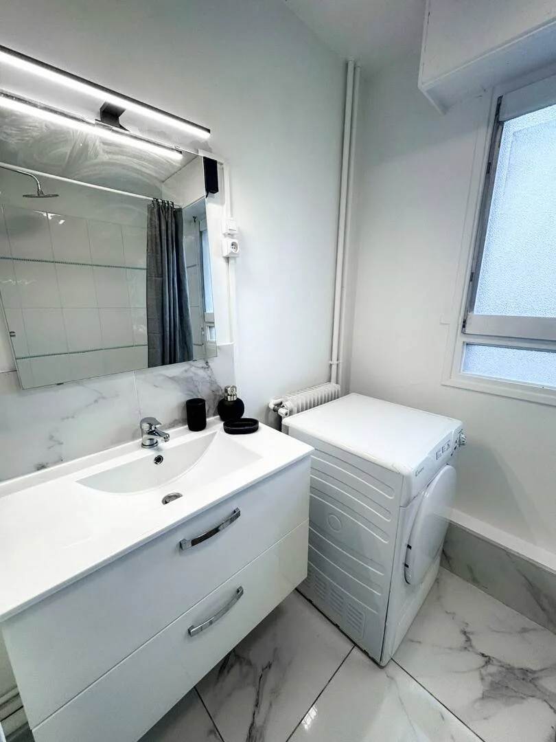 Quarto amigo do estudante em  com comodidades modernas