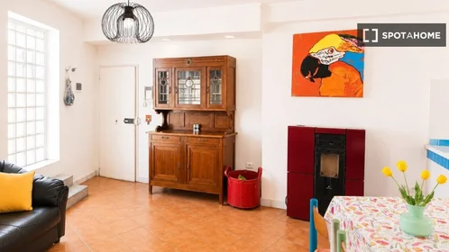 Logement entier à Via Norma Cossetto, image 8 de 16