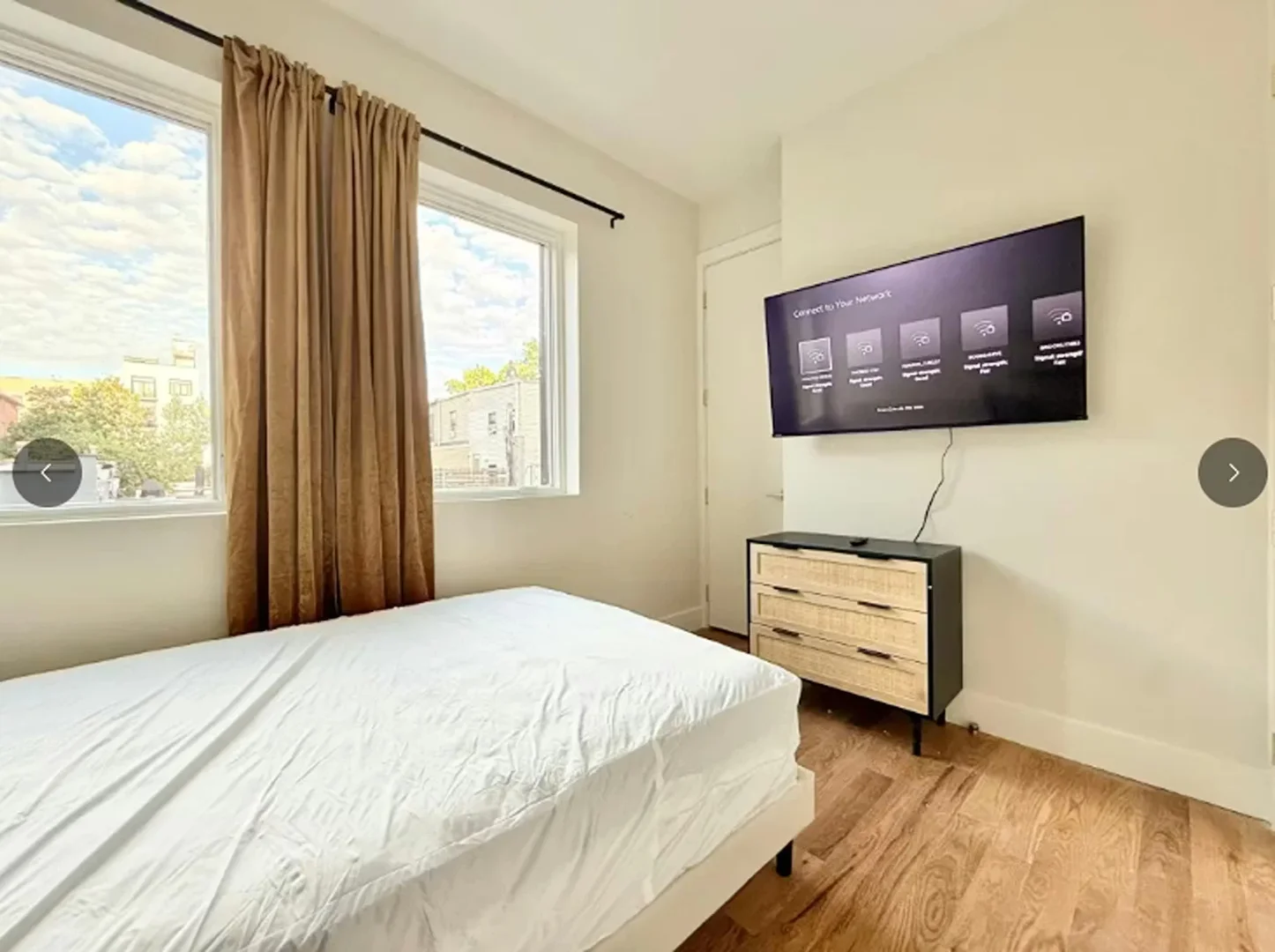 Zimmer in Studentenwohnung in zu vermieten, voll möbliert