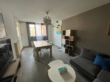 Habitación privada en Aix-en-provence, 13090, imagen 1 de 10