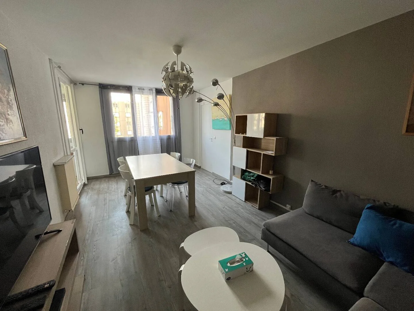 Habitación estudiantil económica cerca del campus en 