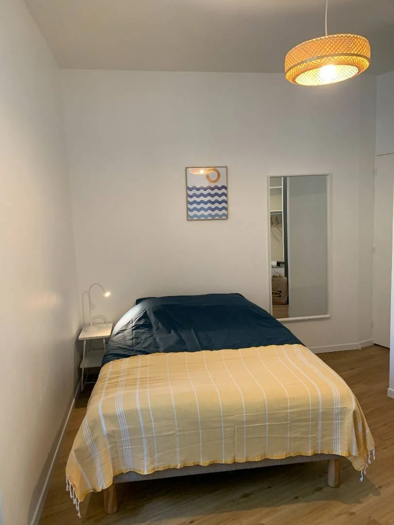 Chambre d'étudiant confortable et spacieuse dans 