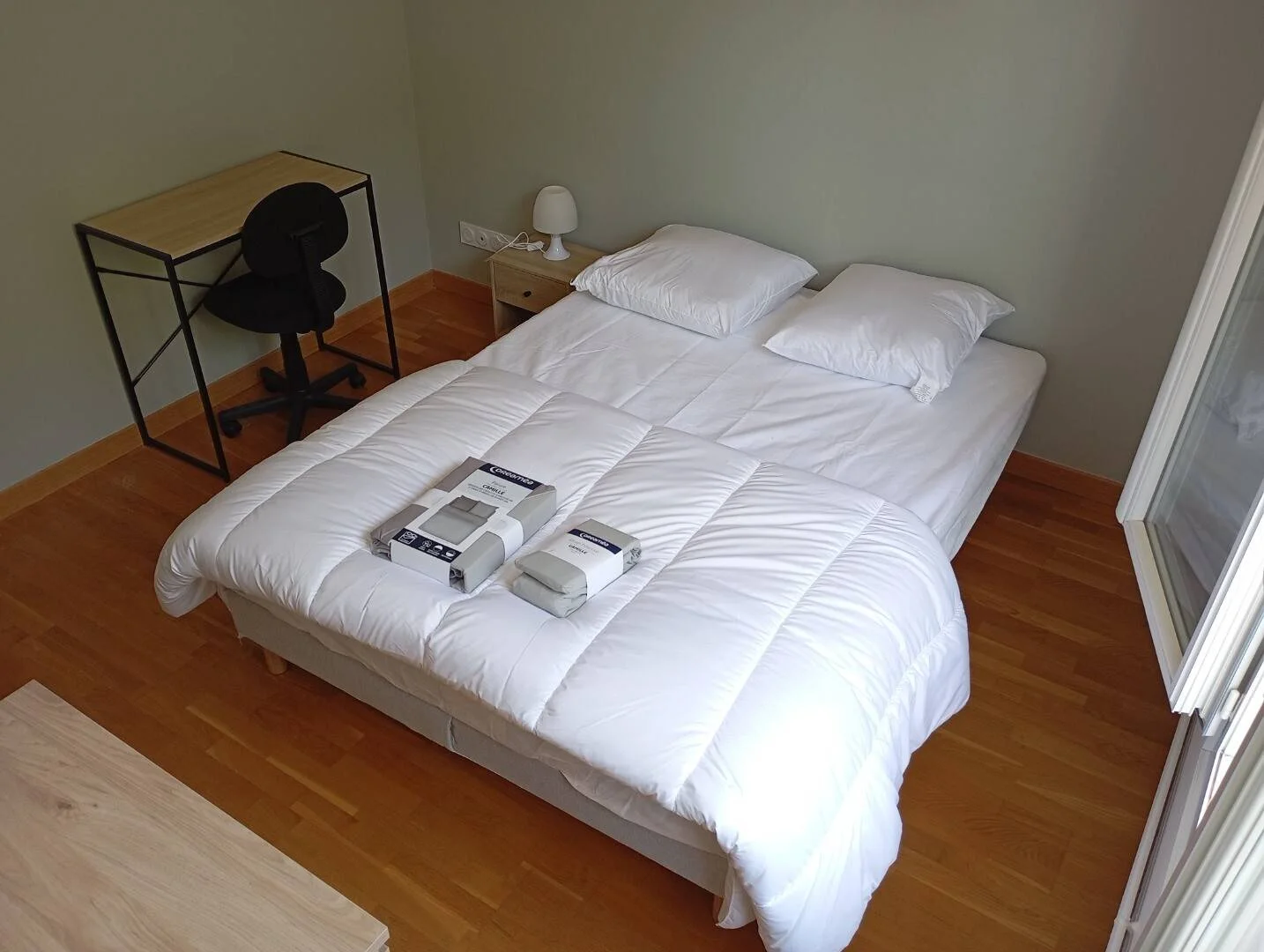Habitación estudiantil económica cerca del campus en 