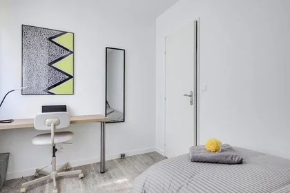 Prywatny pokój Le mans, 72000, obraz 4 16
