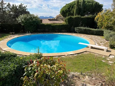 Quarto privado em Cannes, 06400, imagem 1 de 10