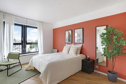 Stanza privata in 9 Rue de l'Abreuvoir, 92400 Courbevoie, France, immagine 4 di 14