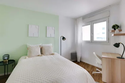 Stanza privata in 9 Rue de l'Abreuvoir, 92400 Courbevoie, France, immagine 1 di 15