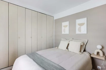 Stanza privata in 9 Rue de l'Abreuvoir, 92400 Courbevoie, France, immagine 2 di 14