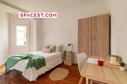 Habitación privada en Carrer d'Aragó, 115, 5 1 l, L'Eixample, 08015 Barcelona, Spagna, imagen 1 de 18