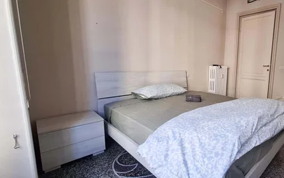 Stanza privata in Via Antonio Crocco, 8/13, 16122 Genova GE, Italy, immagine 1 di 13