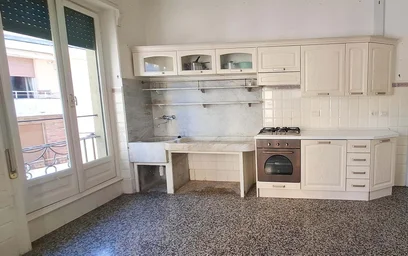 Stanza privata in Via Antonio Crocco, 8/13, 16122 Genova GE, Italy, immagine 3 di 13