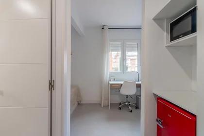 Chambre privée à Calle del Espejo, image 23 de 36