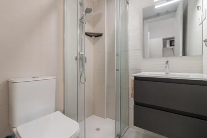 Chambre privée à Calle del Espejo, image 24 de 36