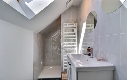 Logement entier à Rue de la Rochefoucauld, image 13 de 16