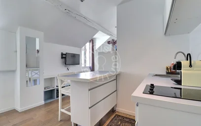 Logement entier à Rue de la Rochefoucauld, image 9 de 16