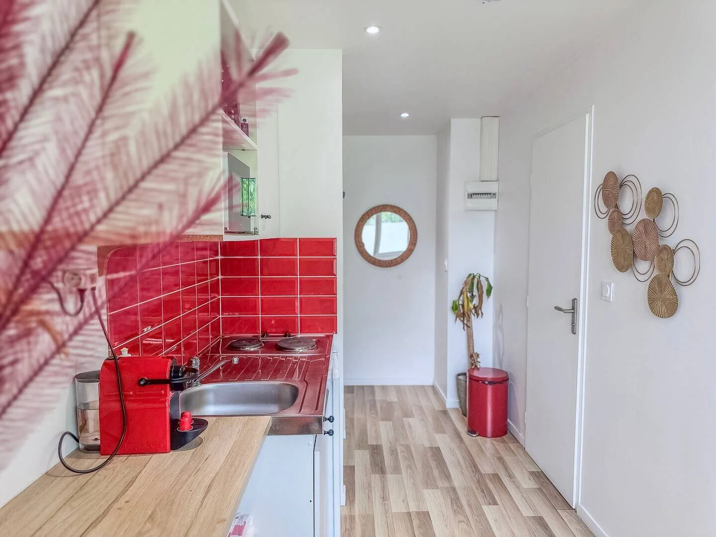 Quarto de estudante em  com área de estudo e instalações partilhadas