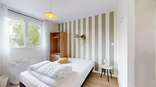 Quarto privado em 7 rue de Bordeaux, imagem 15 de 21