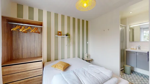 Quarto privado em 7 rue de Bordeaux, imagem 16 de 21