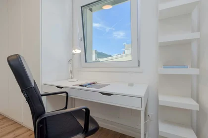 Chambre privée à Via per Cognola, 19, 38122 Trento TN, Italy, image 3 de 31
