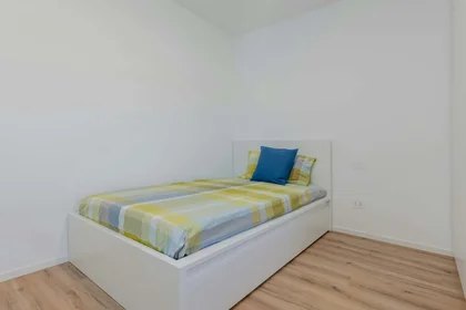 Chambre privée à Via per Cognola, 19, 38122 Trento TN, Italy, image 6 de 31