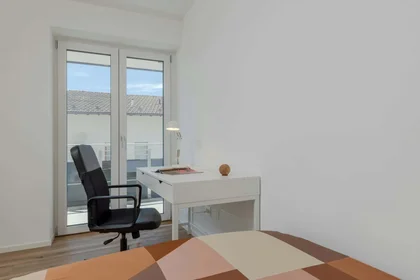 Chambre privée à Via per Cognola, 19, 38122 Trento TN, Italy, image 6 de 31