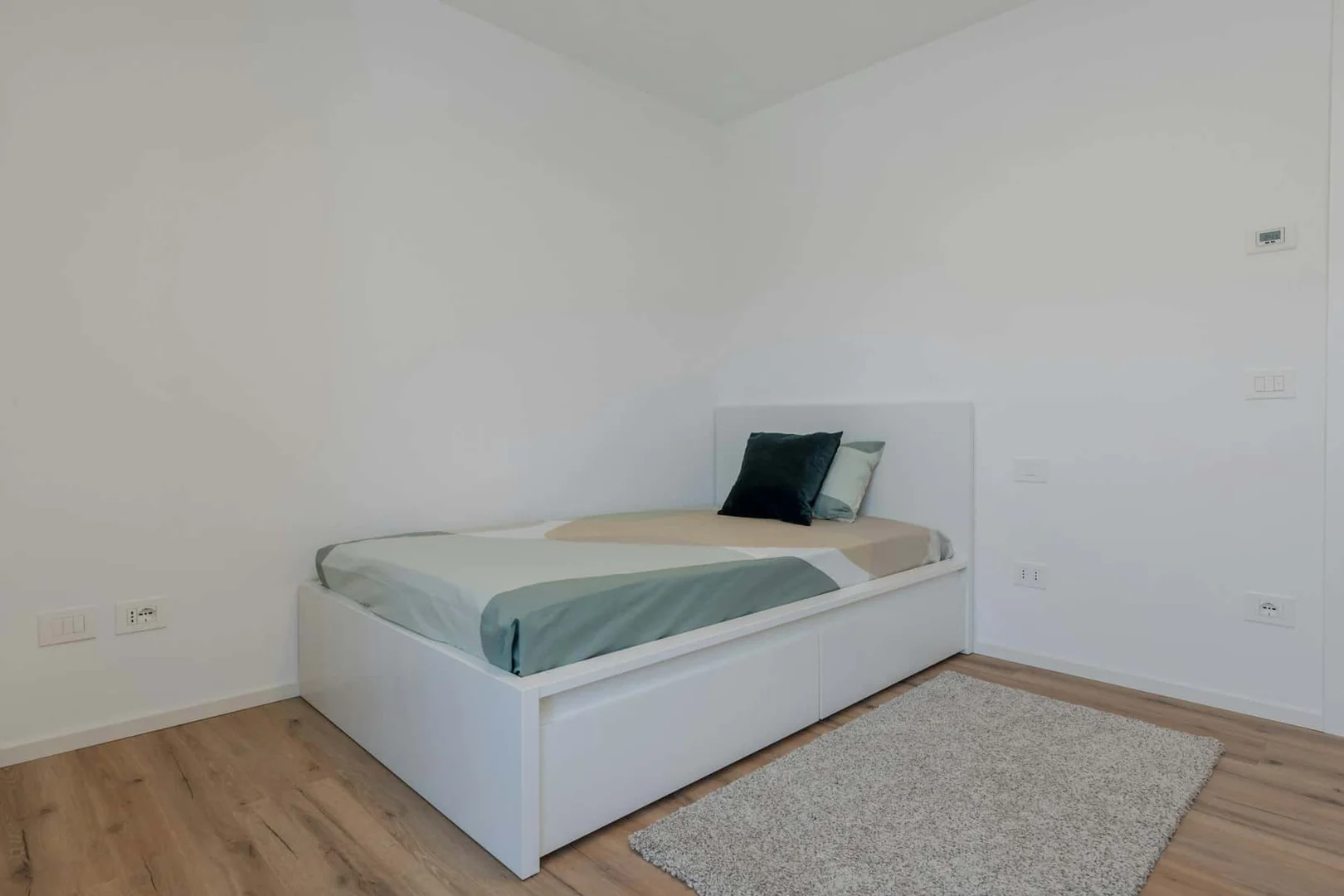 Chambre d'étudiant confortable et spacieuse dans 