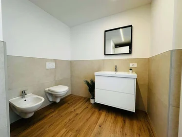 Chambre privée à Via per Cognola, 19, 38122 Trento TN, Italy, image 27 de 29