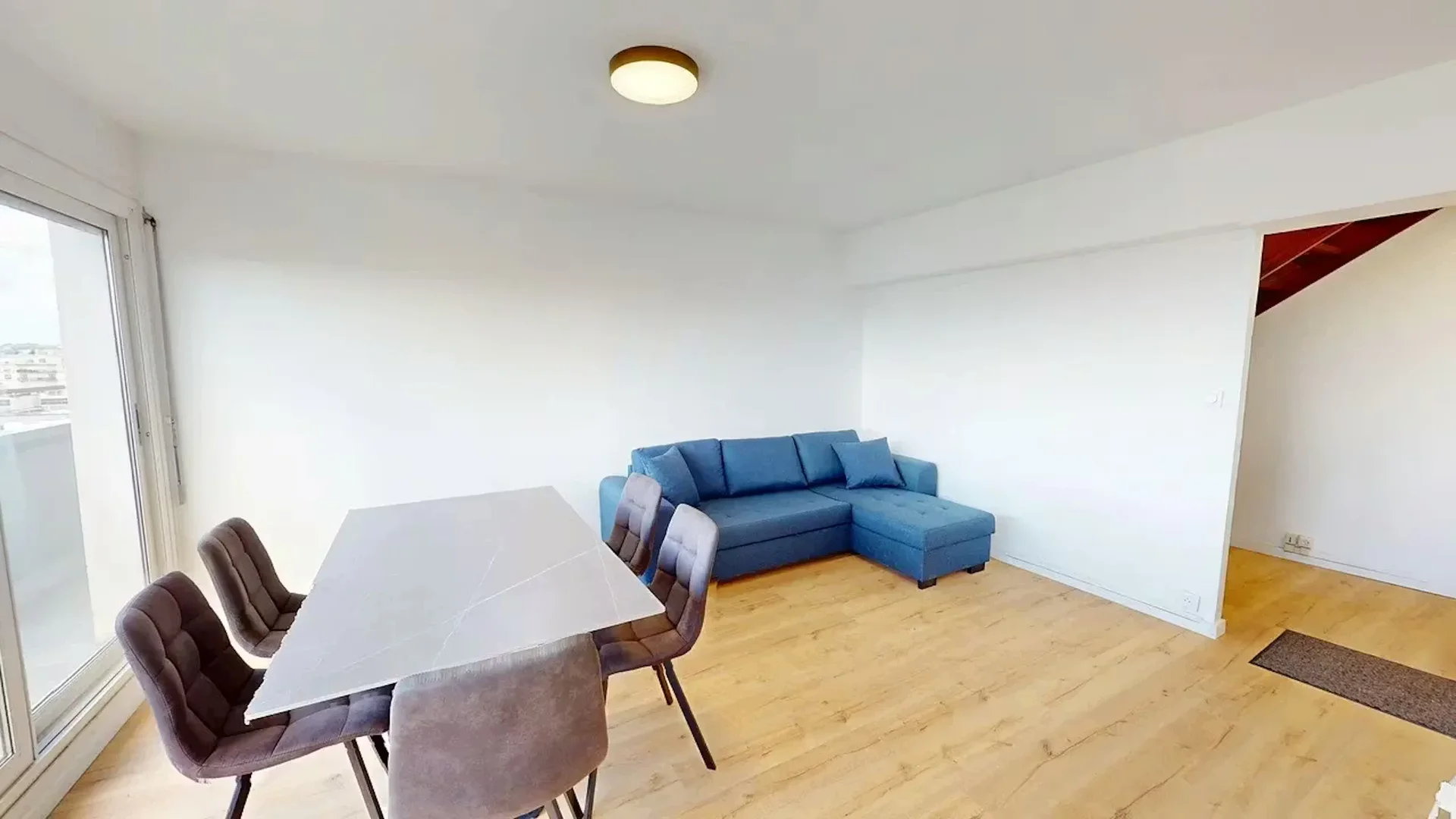 Cozy room for students available in 