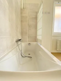 Habitación privada en Rue du Faubourg-de-Pierre, imagen 21 de 26
